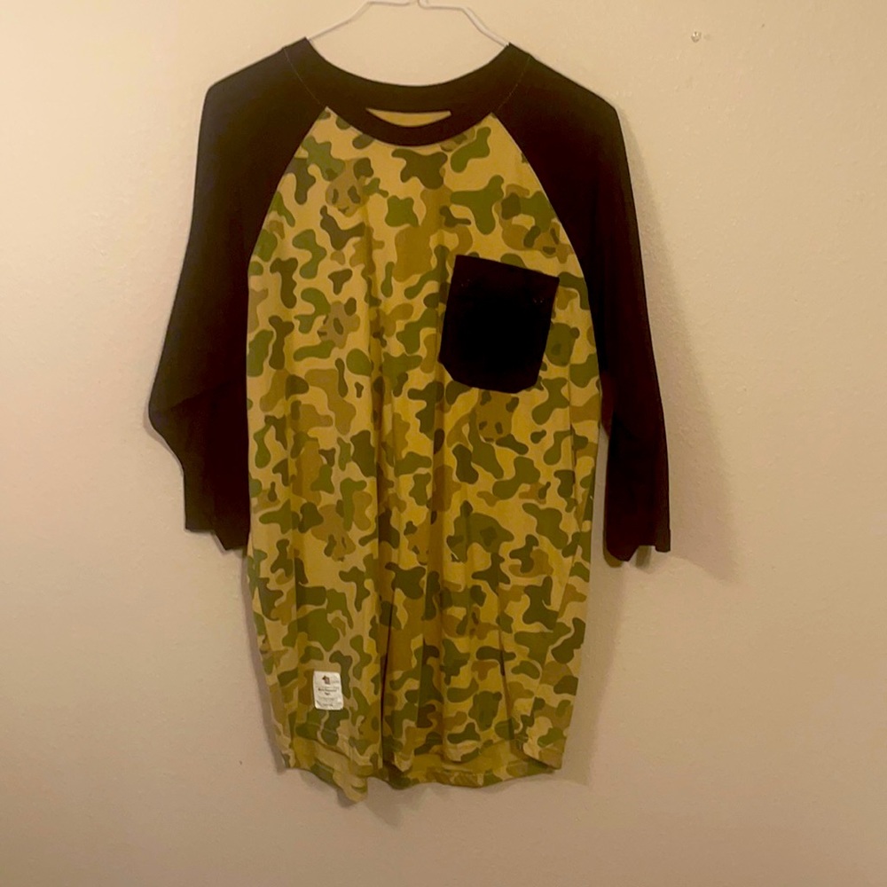 Camo LRG baseball tee